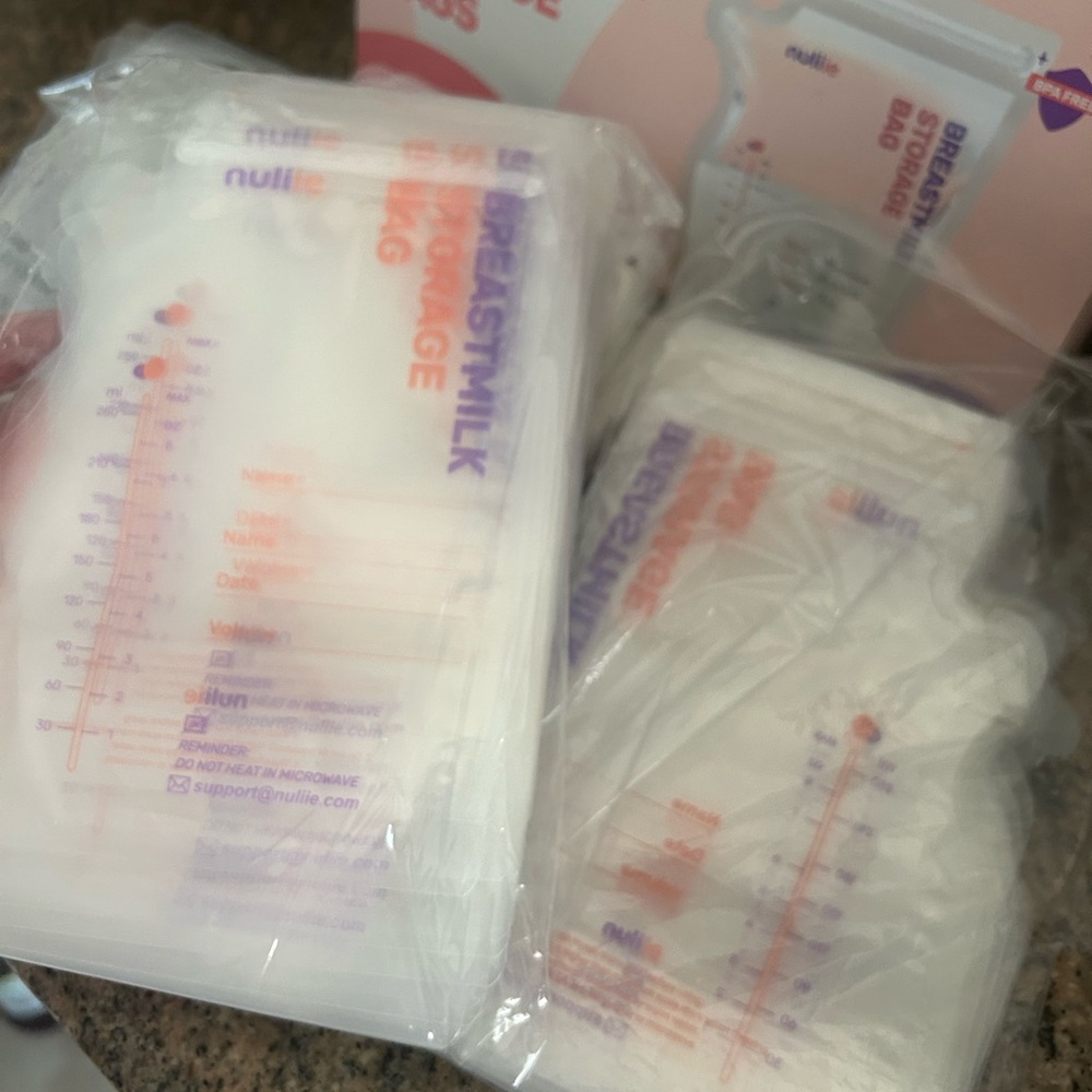 Breast Milk Storage Bags - Picture 2 of 4